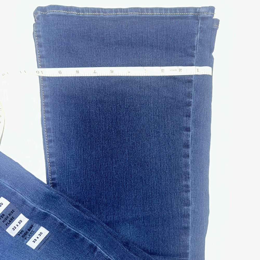 Levi's Women's 726 High Waist Flared Design Denim Pants - Picture 6 of 9